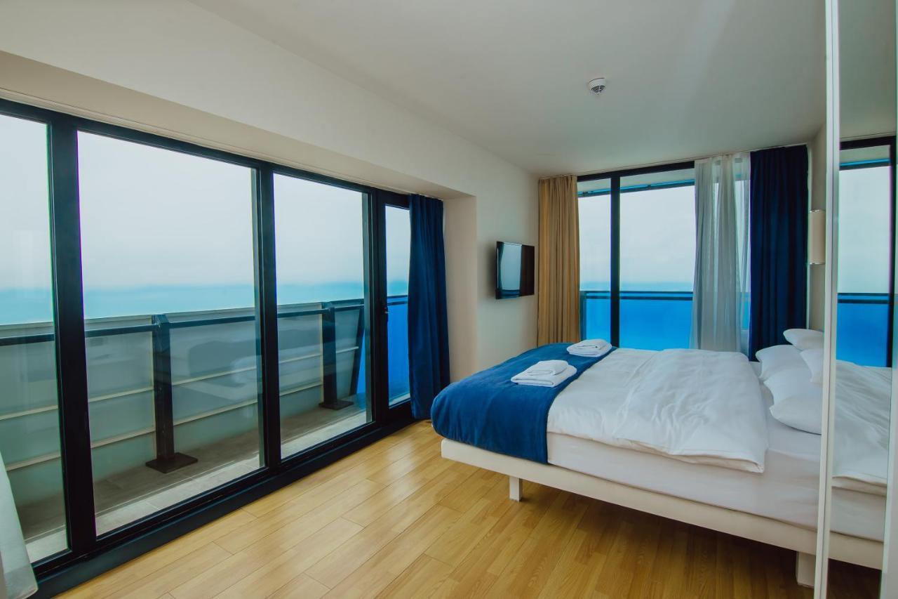 Premium Aparthotel With Sea View บาทูมิ ภายนอก รูปภาพ