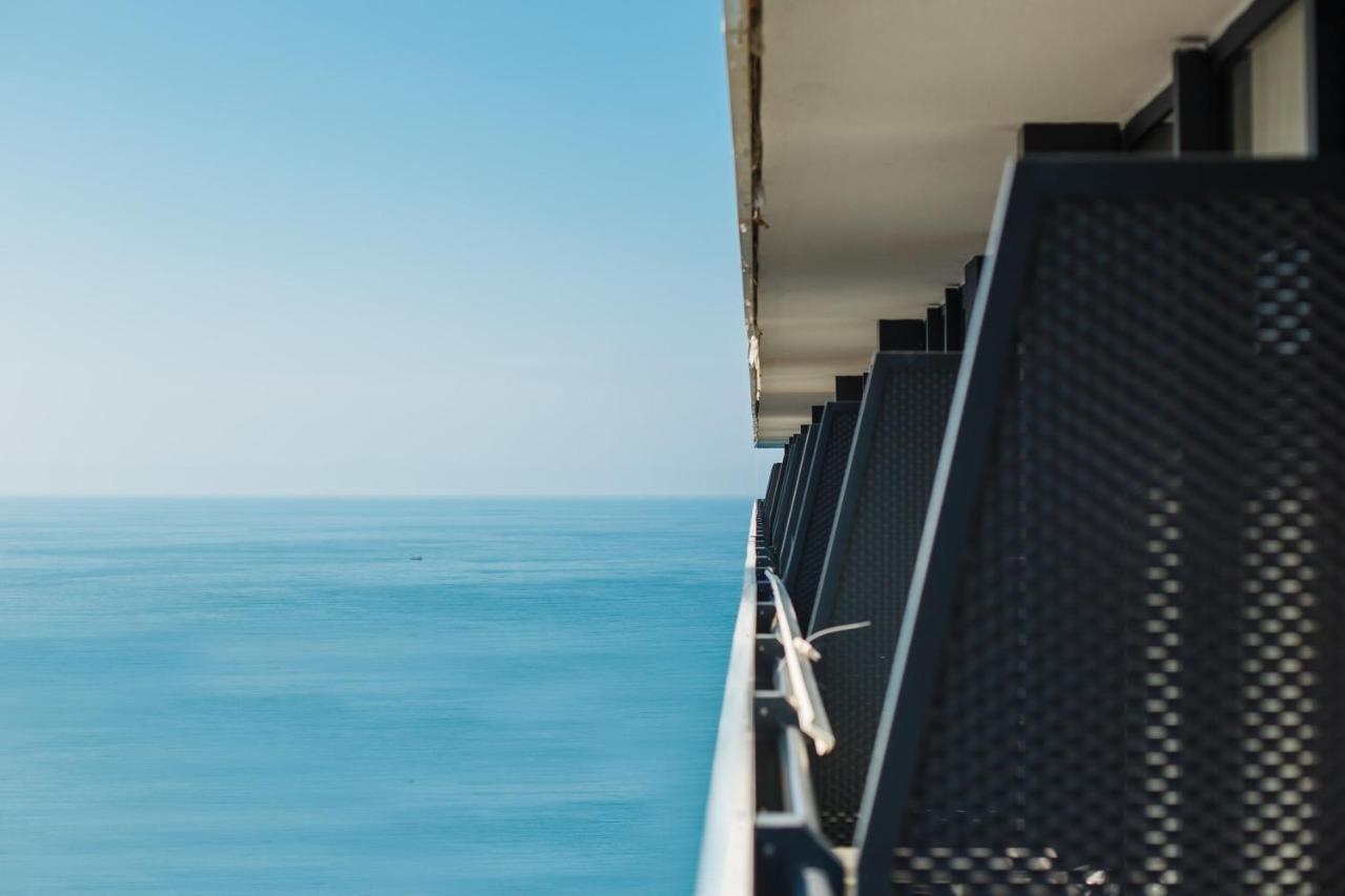 Premium Aparthotel With Sea View บาทูมิ ภายนอก รูปภาพ