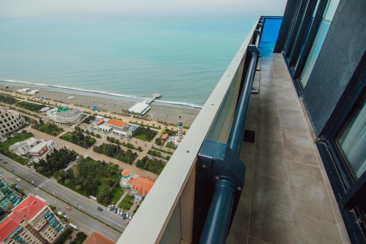 Premium Aparthotel With Sea View บาทูมิ ภายนอก รูปภาพ