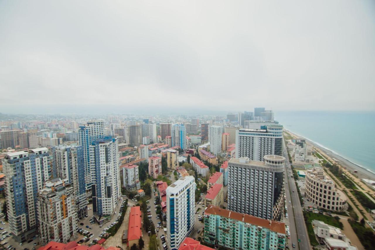 Premium Aparthotel With Sea View บาทูมิ ภายนอก รูปภาพ