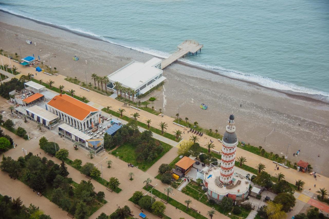 Premium Aparthotel With Sea View บาทูมิ ภายนอก รูปภาพ